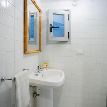 Dietro Le Campane Daire