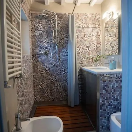 Dietro Le Campane Daire Arezzo