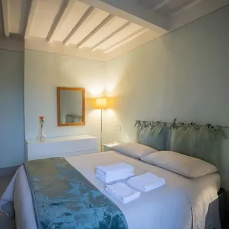 Daire Dietro Le Campane